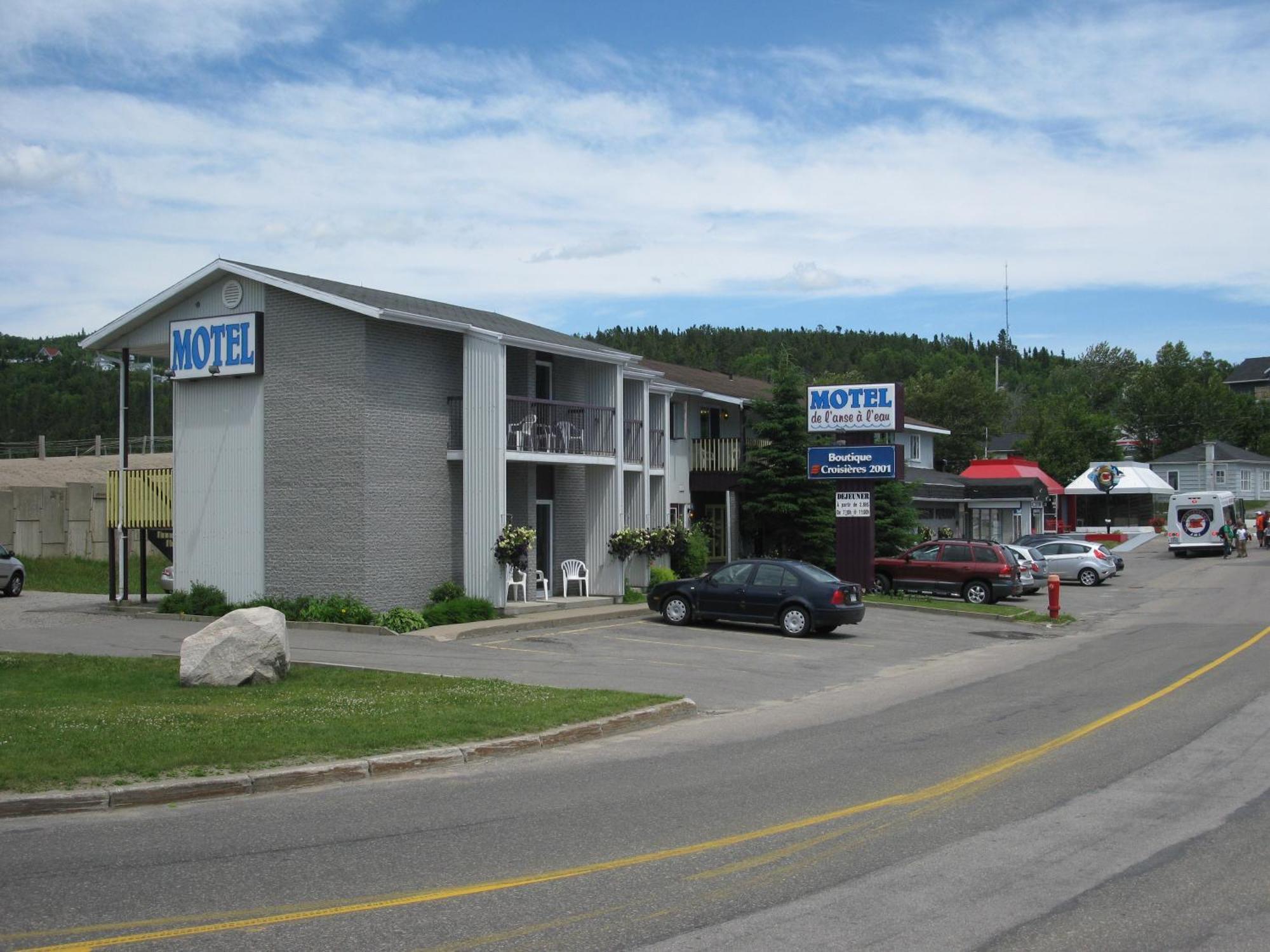 Motel De L'Anse A L'Eau Tadoussac Luaran gambar