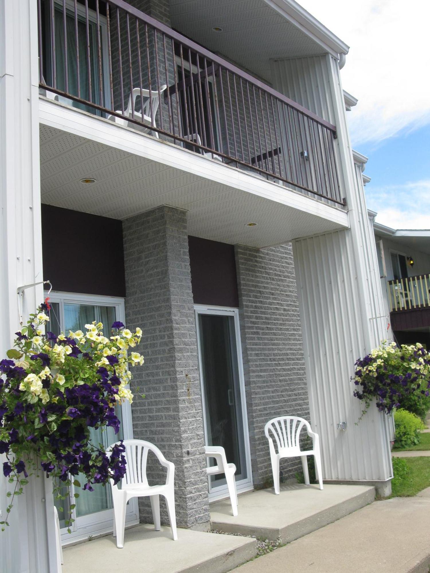 Motel De L'Anse A L'Eau Tadoussac Luaran gambar